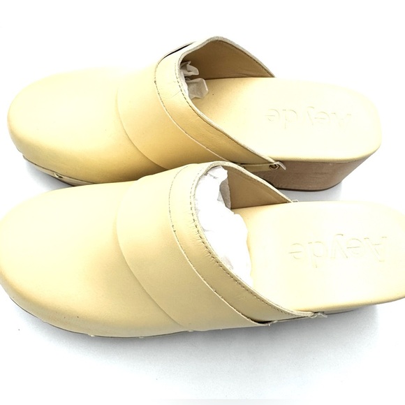 AEYDE NWT Sz 39 Bibi Clogs Cream Clogs with Gold Studs - Picture 10 of 13